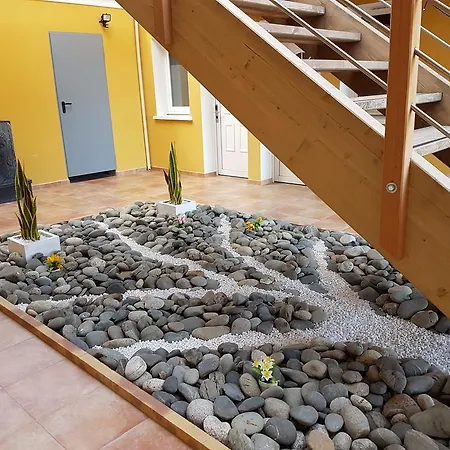 Hotel Hotel Nemo Aeroport De Pau - Kb Hotel Group 3*